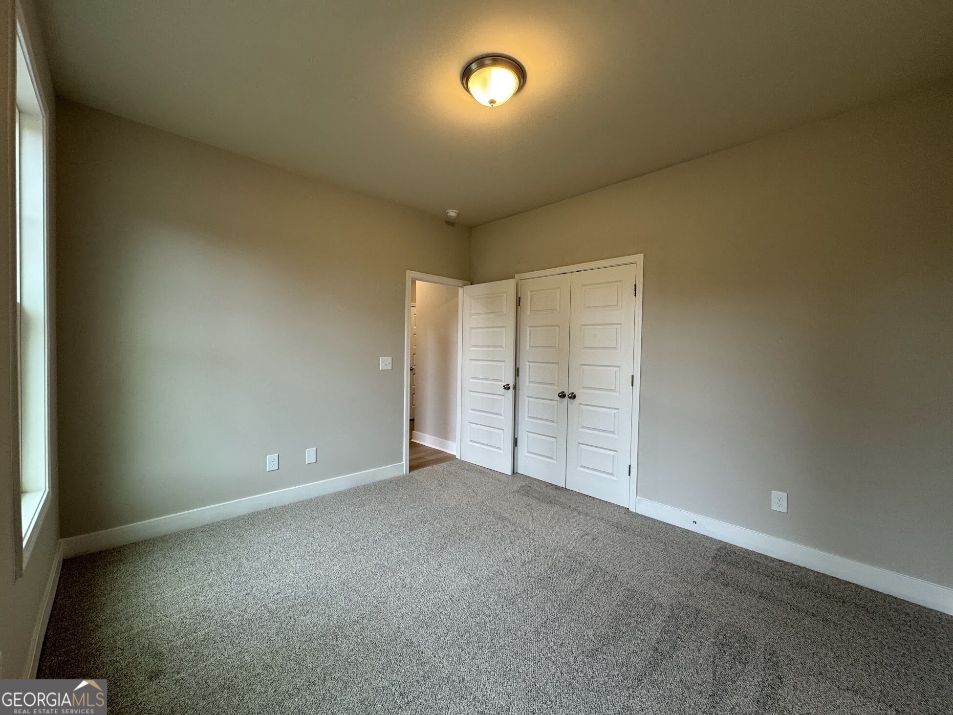 175 Country World Drive Property Photo 22
