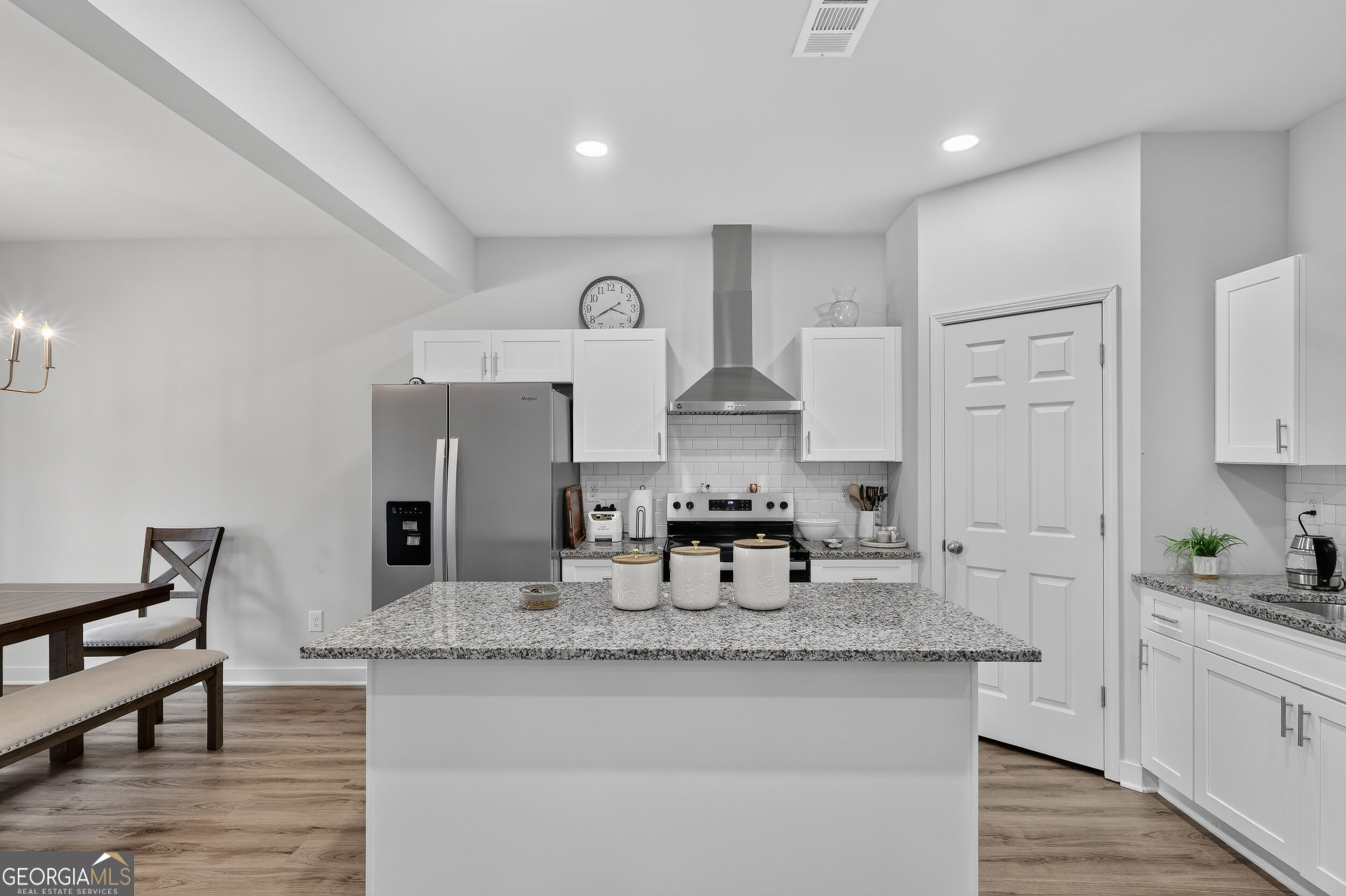 5571 Panola Place Property Photo 8