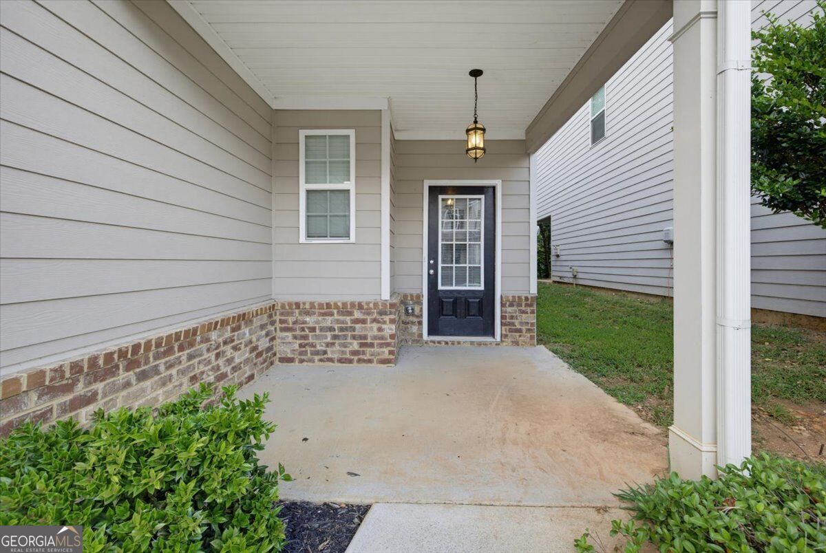 65 Castlemoor Loop Property Photo 4