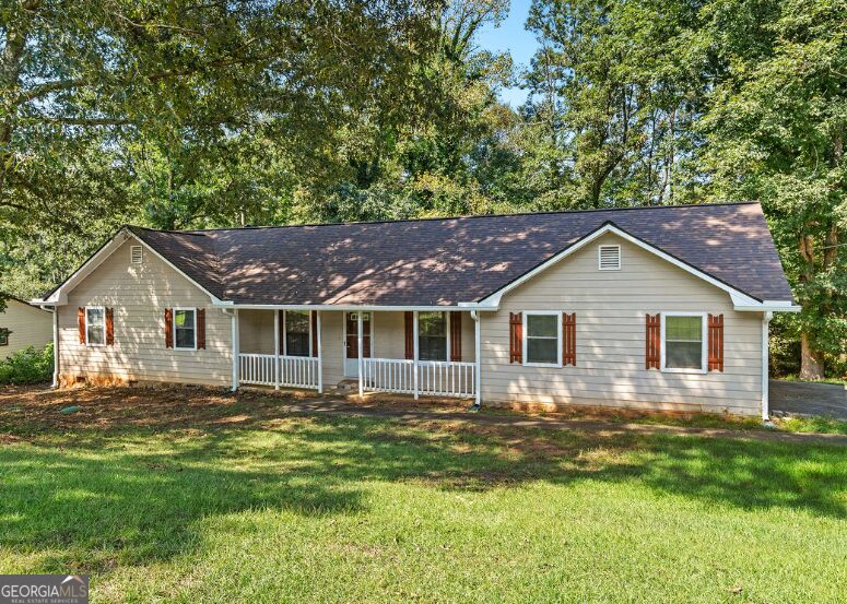 212 Farmbrook Parkway E Property Photo 1