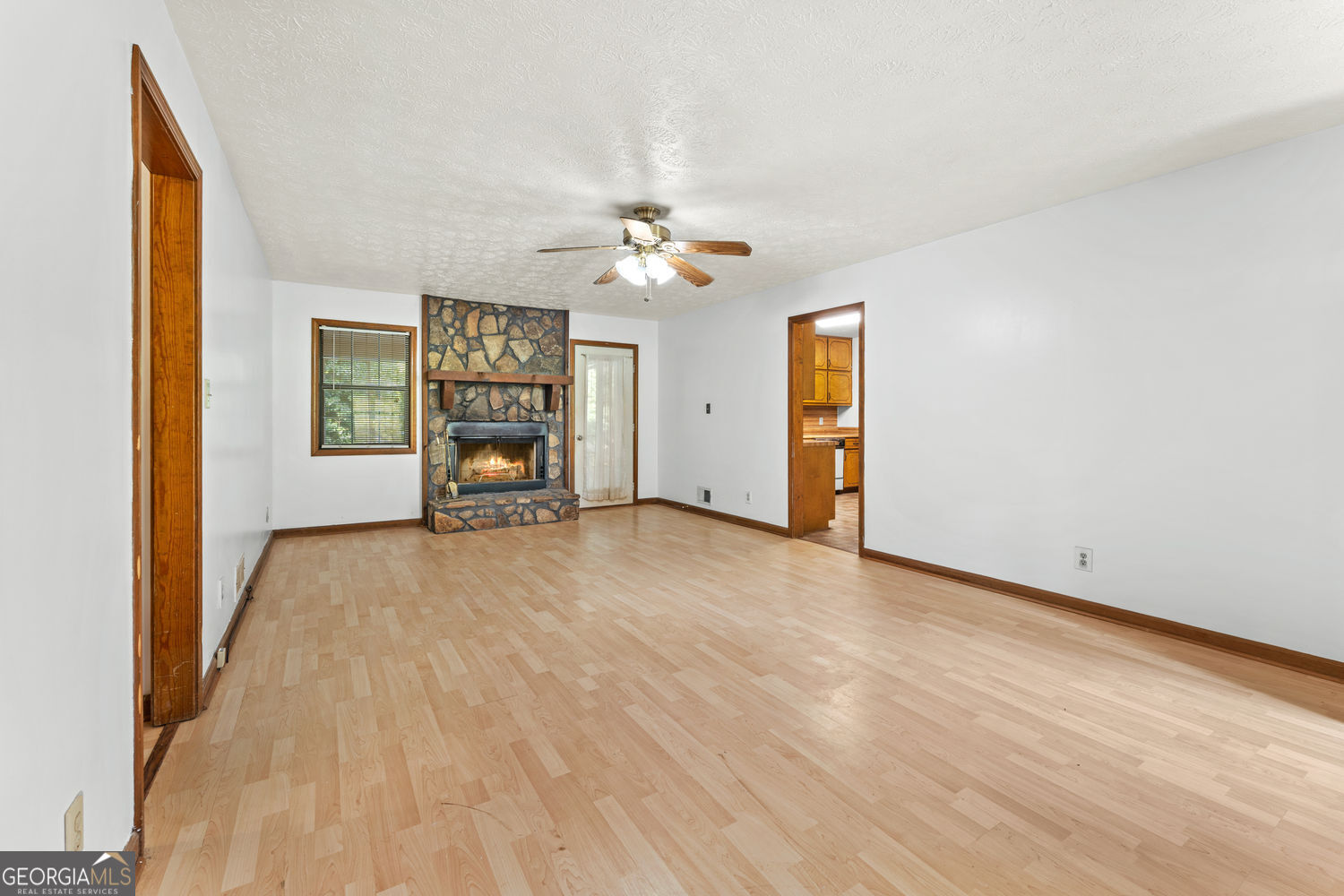 212 Farmbrook Parkway E Property Photo 25