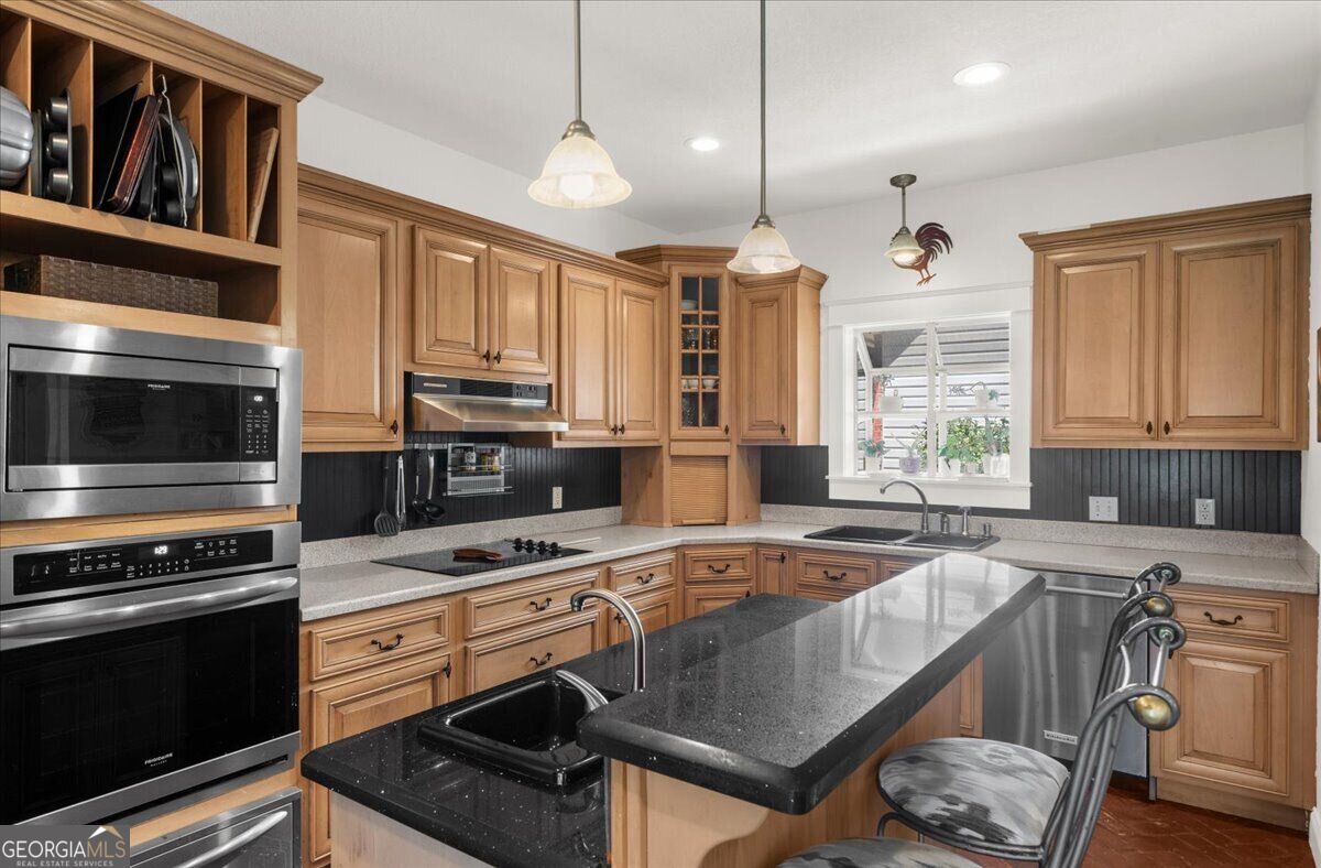 8135 Wallace Wood Road Property Photo 17