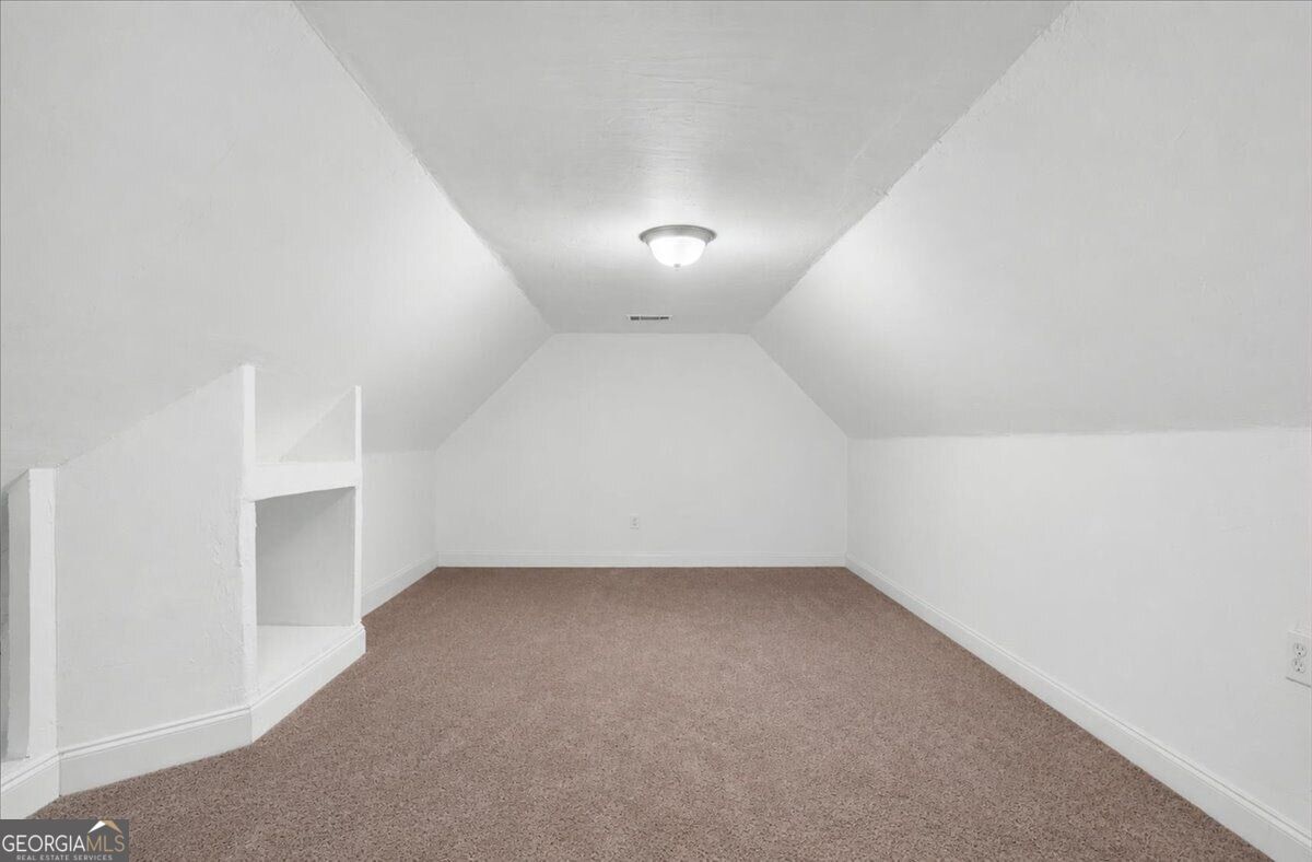 8135 Wallace Wood Road Property Photo 25
