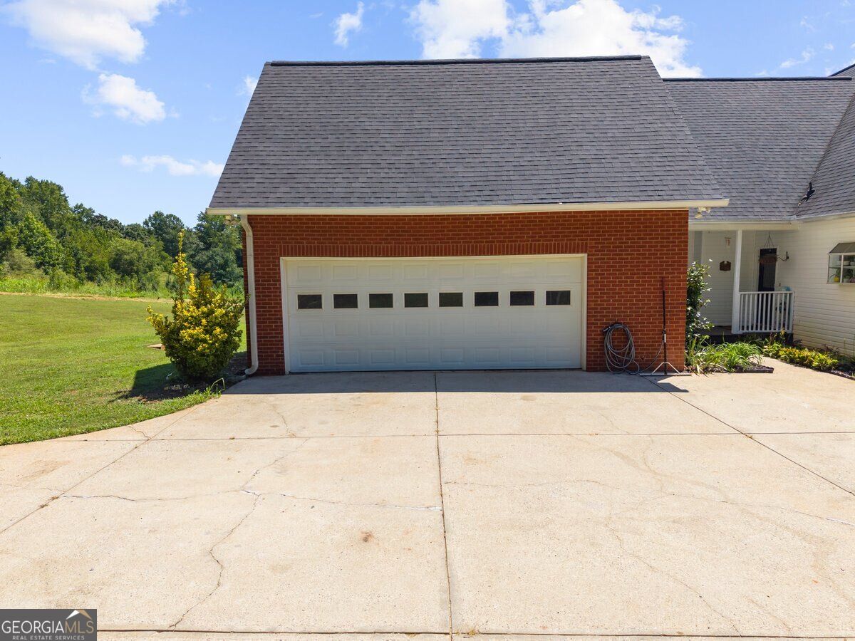 8135 Wallace Wood Road Property Photo 29