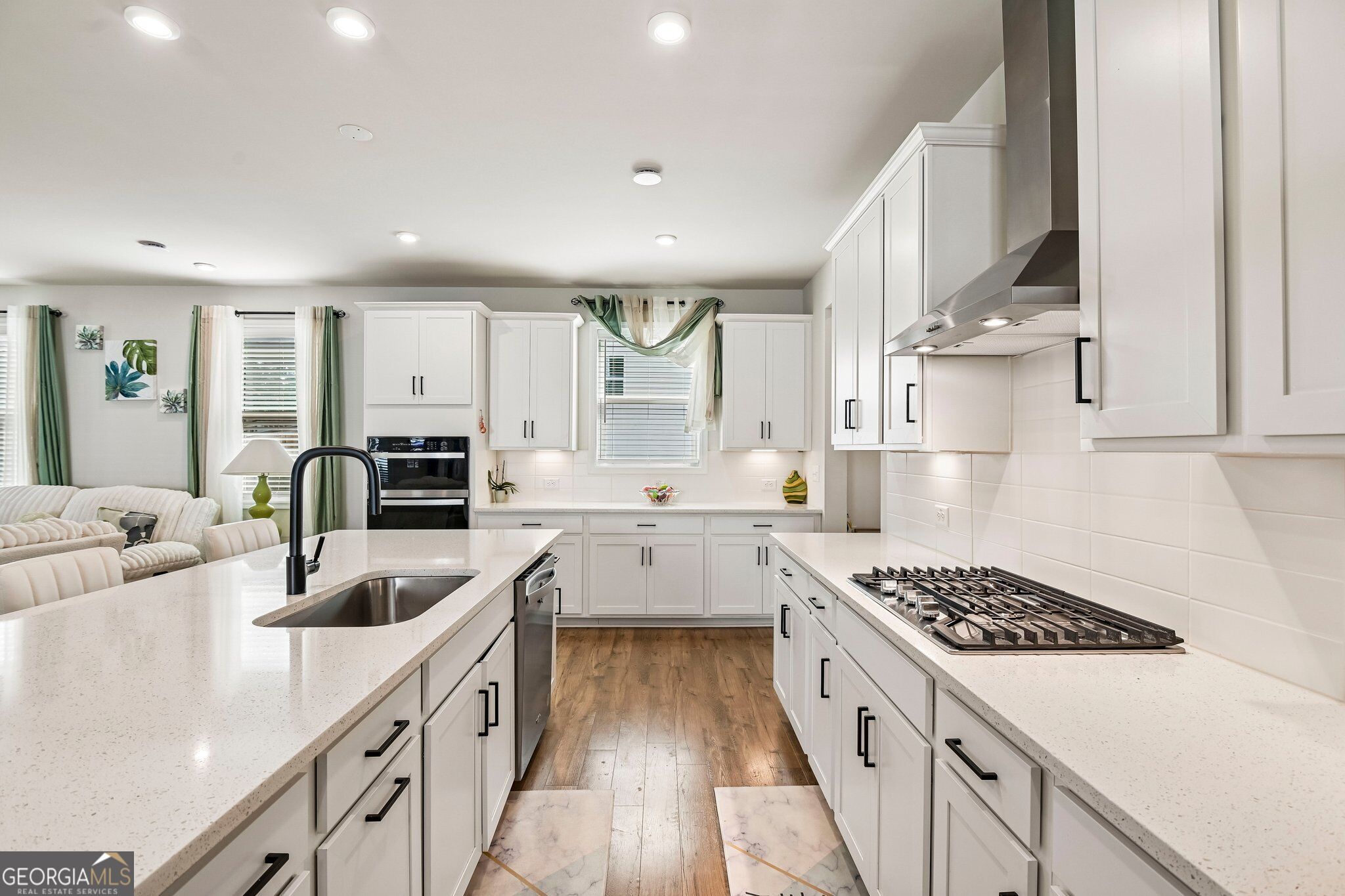 2456 Hidden Creek Road Property Photo 8