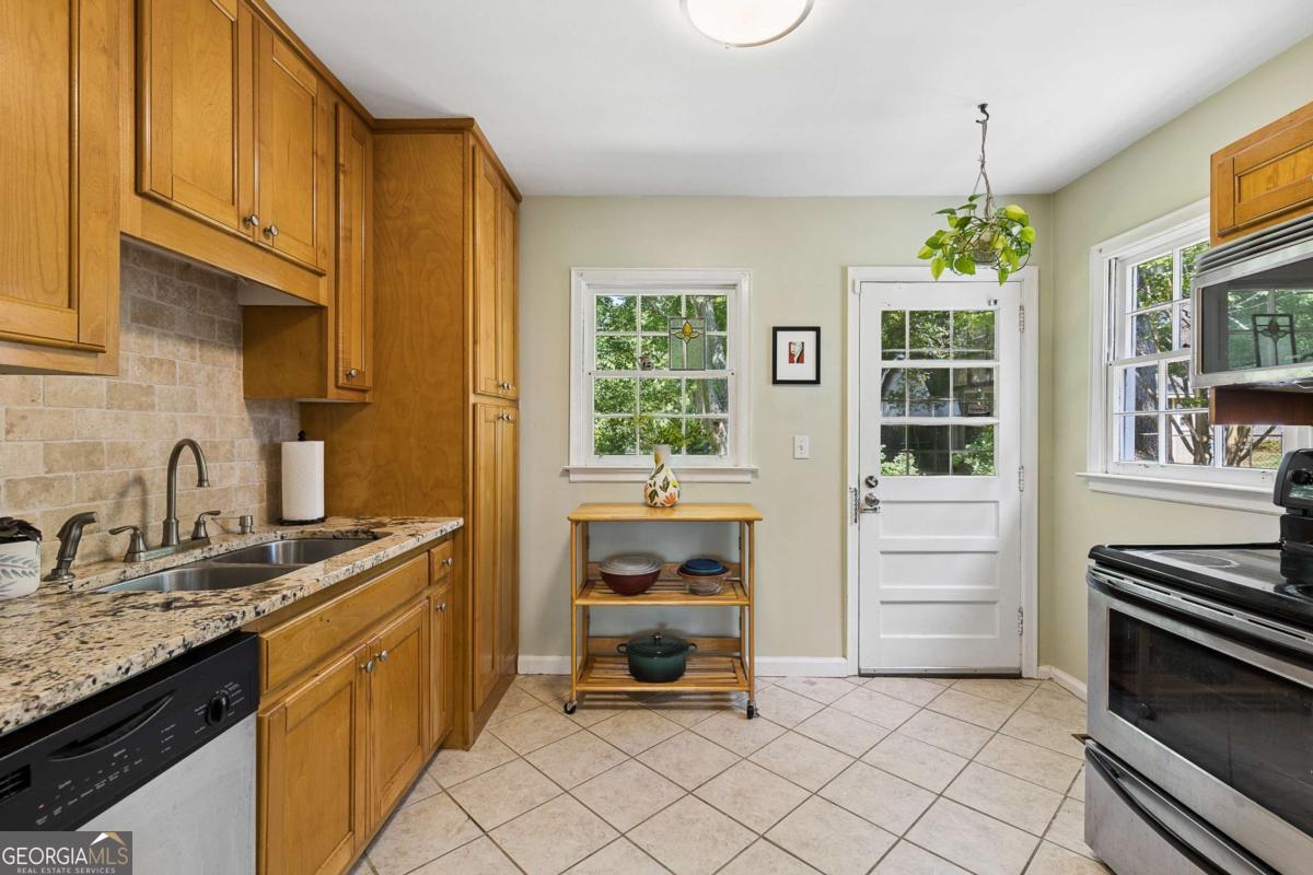 1395 Dorothy Drive Property Photo 14