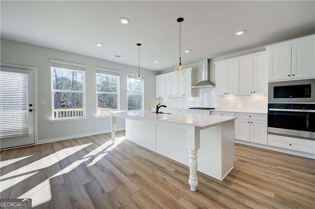 504 Dolce Road Property Photo 6