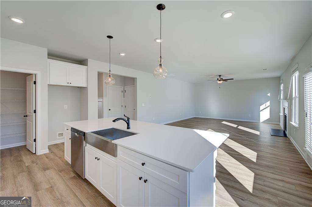 504 Dolce Road Property Photo 9