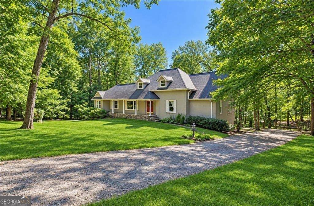 300 Westwoods Drive Property Photo 1
