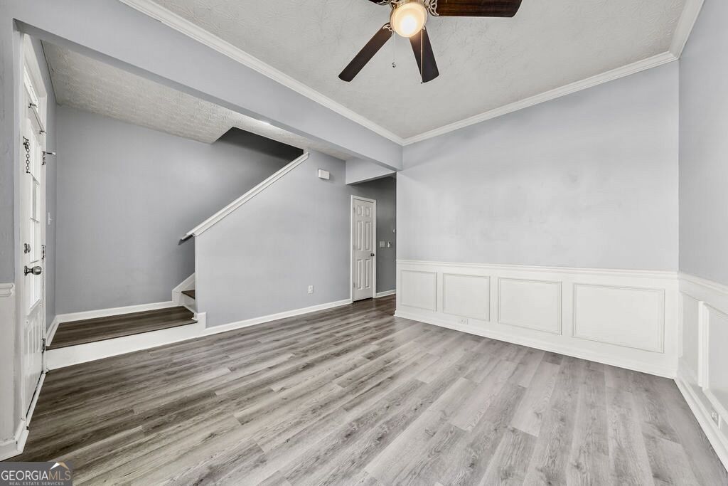 100 Oleander Way Property Photo 6