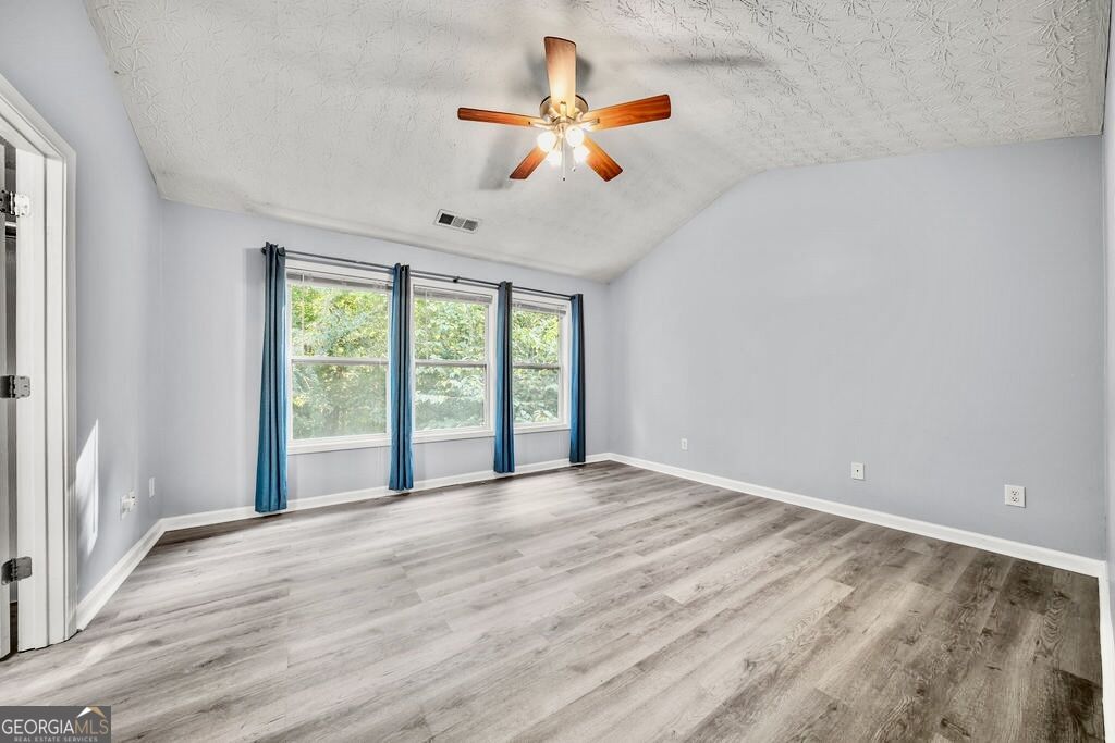 100 Oleander Way Property Photo 16