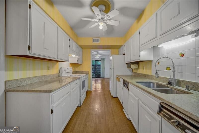 46 Forrest Place Property Photo 10