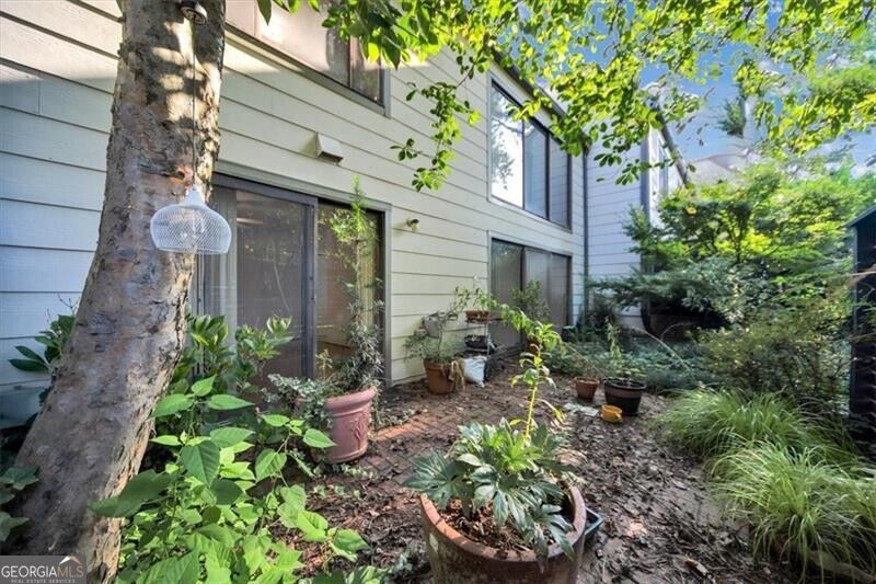 46 Forrest Place Property Photo 33