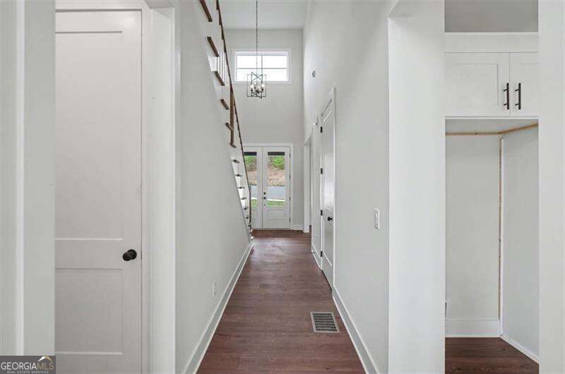 16 Altar Rock Court Property Photo 8
