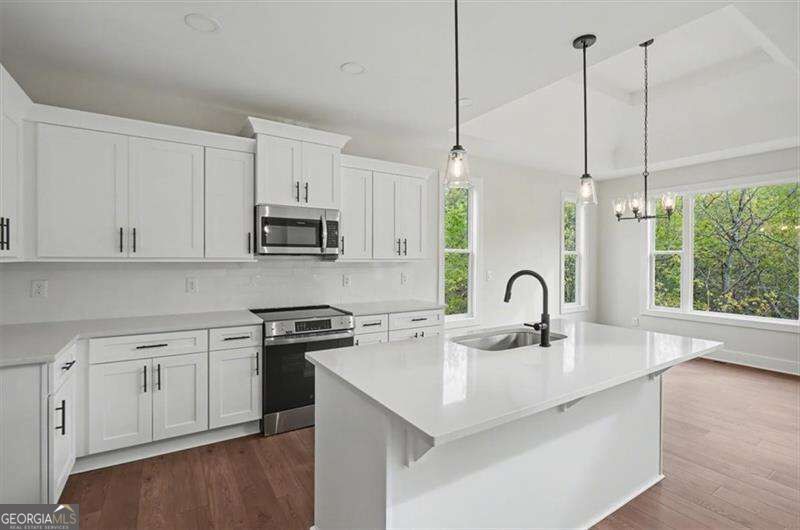 16 Altar Rock Court Property Photo 9