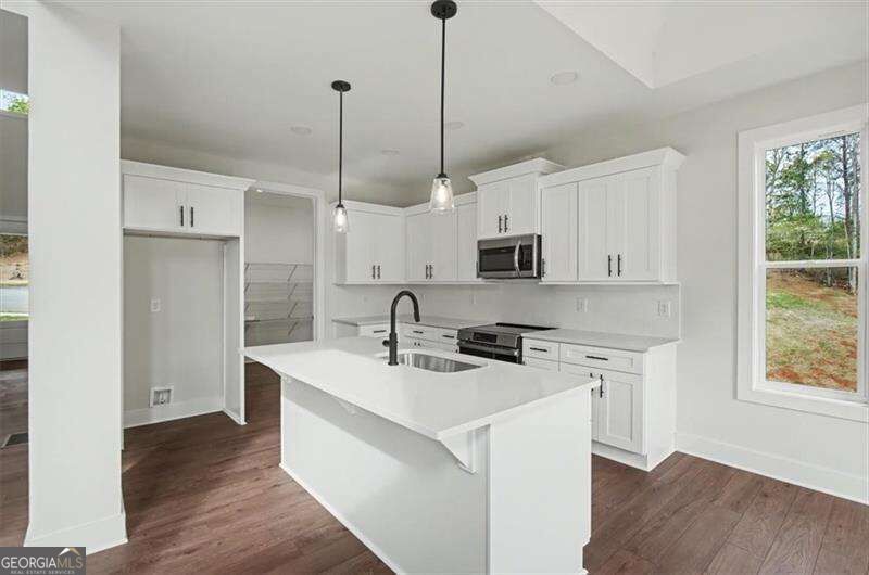 16 Altar Rock Court Property Photo 11