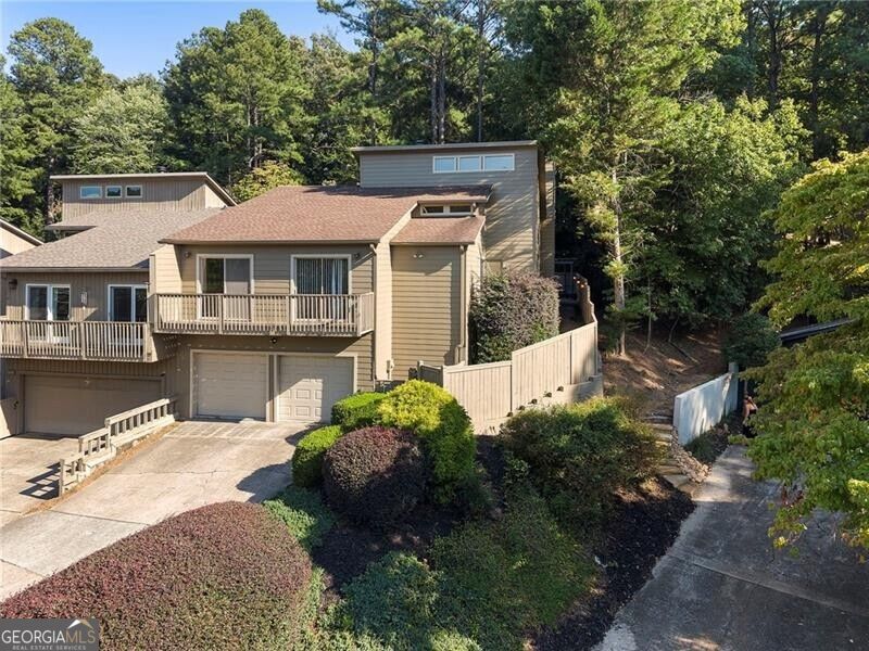 3000 Sawtooth Circle Property Photo 2