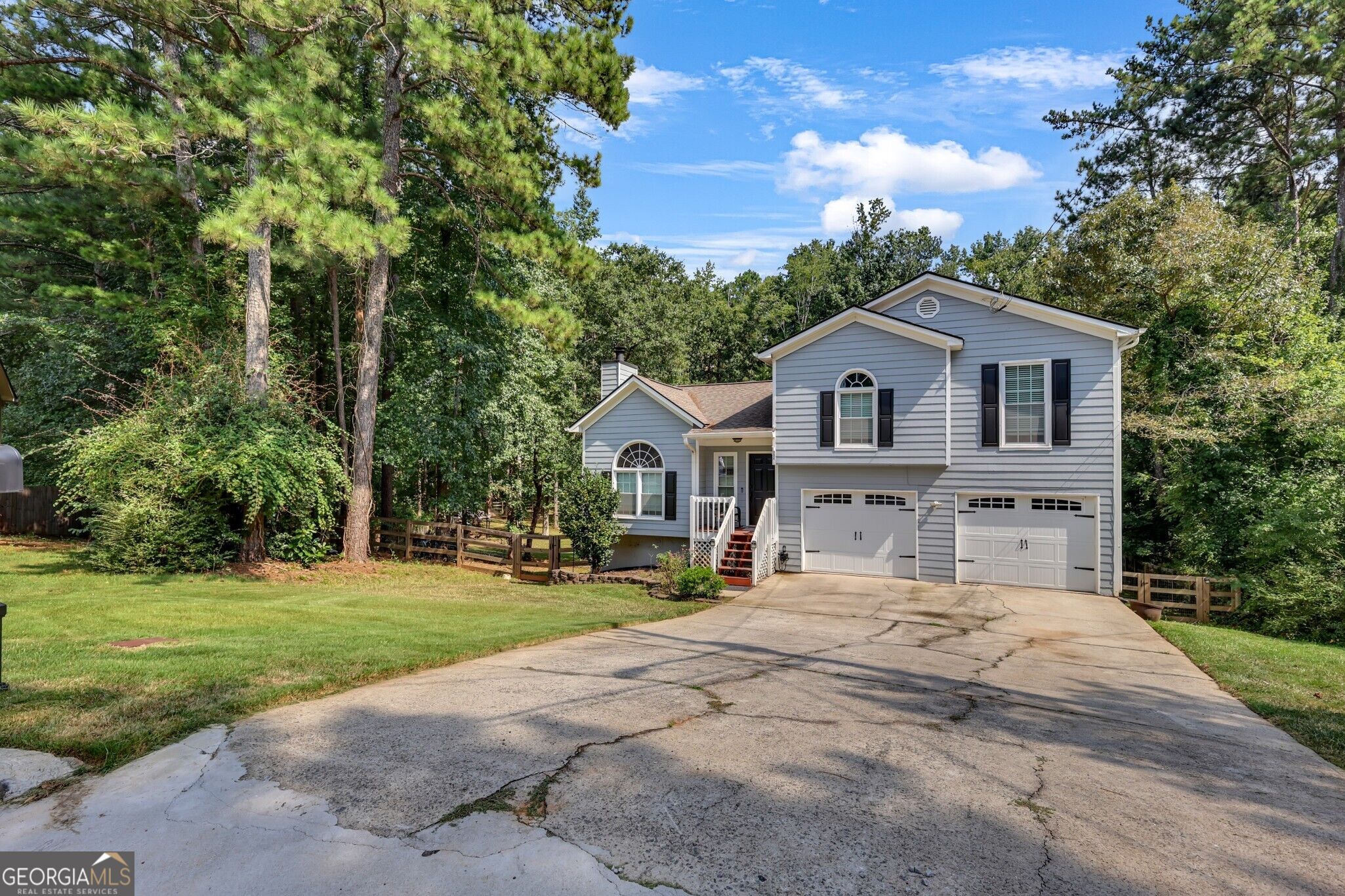 405 Windstone Court Property Photo 1