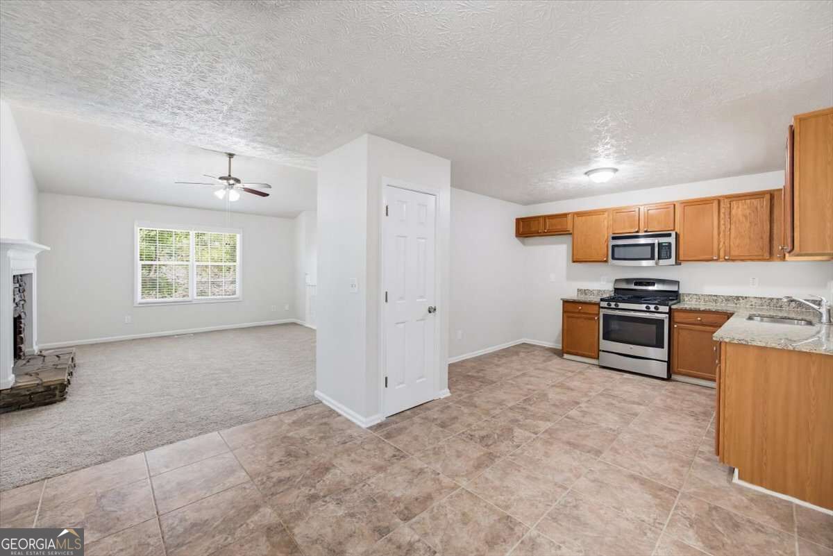 420 Blake Drive Property Photo 7