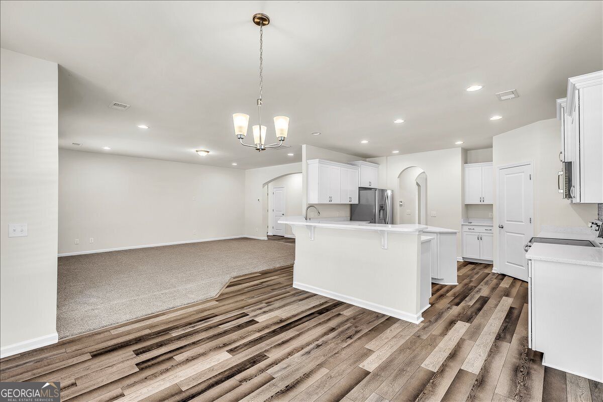 97 Gracyn Lane Ne Property Photo 15