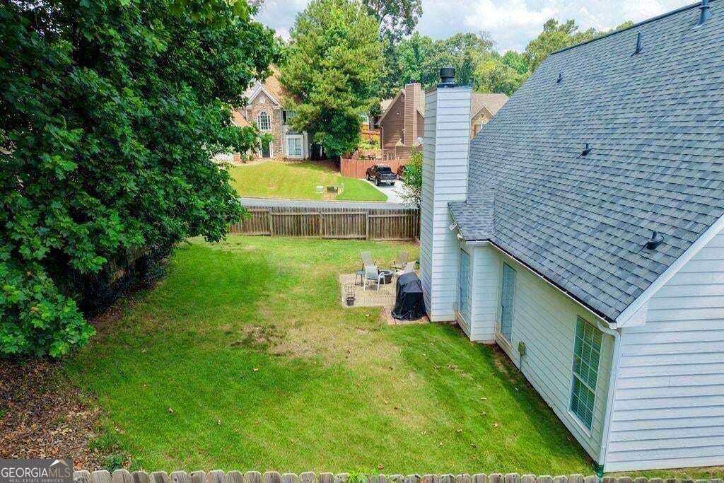 225 Shadetree Lane Property Photo 3