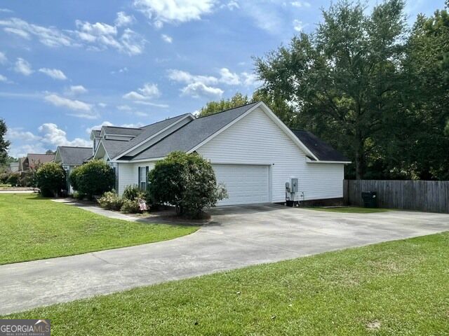 1813 N Leah Lane Property Photo 5