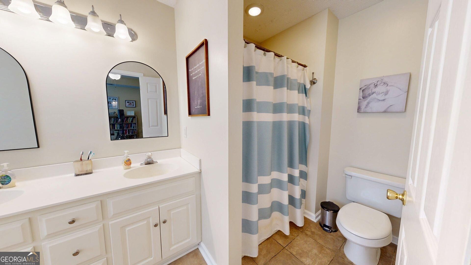 1813 N Leah Lane Property Photo 25
