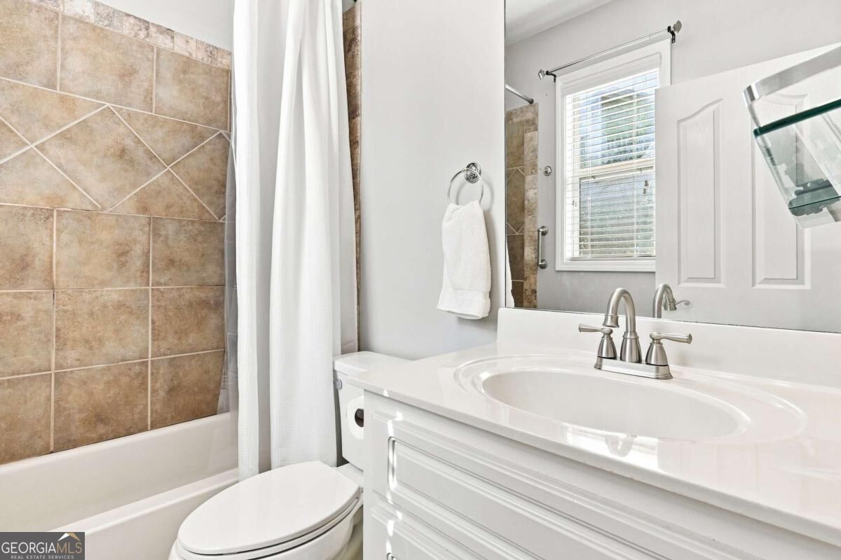 8915 Maple Run Trail Property Photo 22