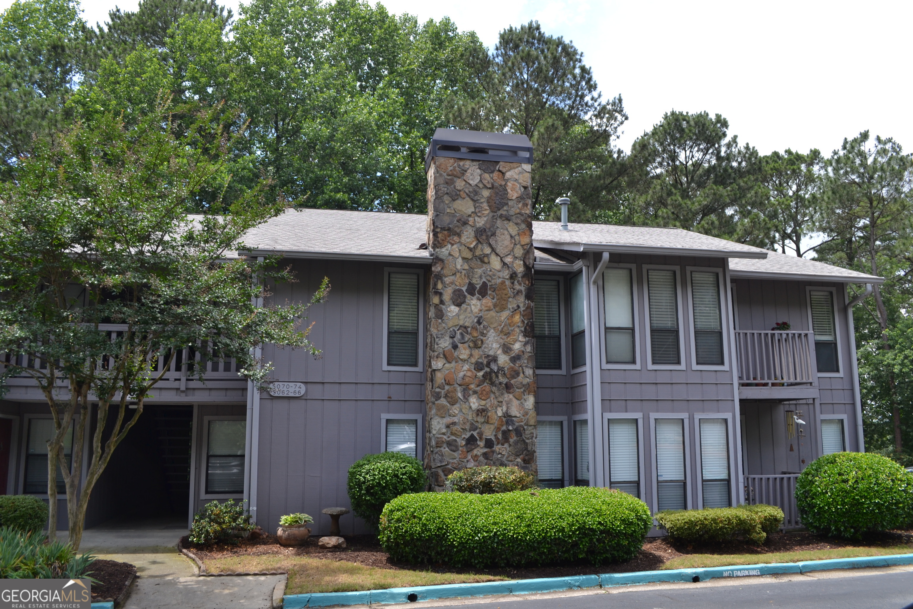 5066 Woodridge Way Property Photo 1