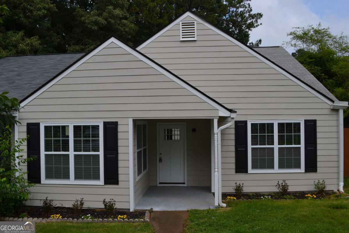 5134 Hill Farm Drive Ne Property Photo 2