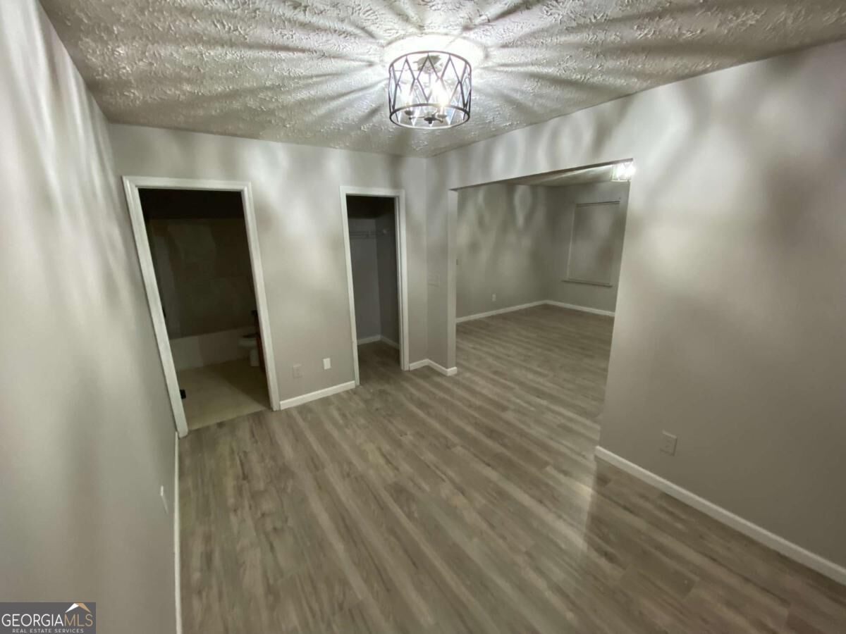 280 Bridgestone Lane Property Photo 4