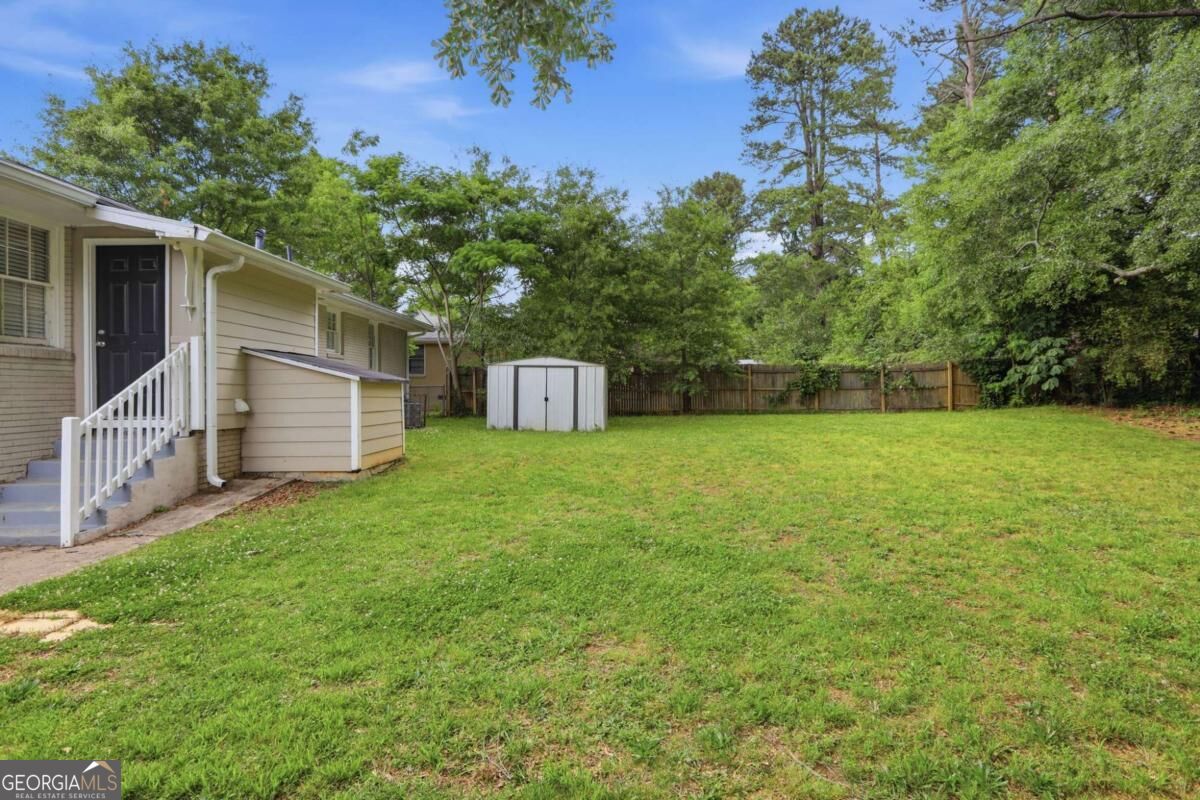 1972 S Columbia Place Property Photo 17