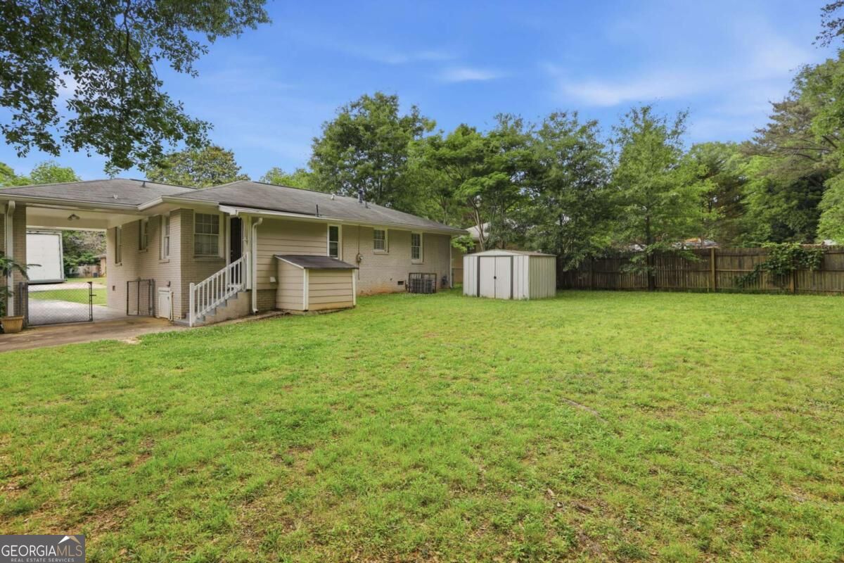 1972 S Columbia Place Property Photo 18