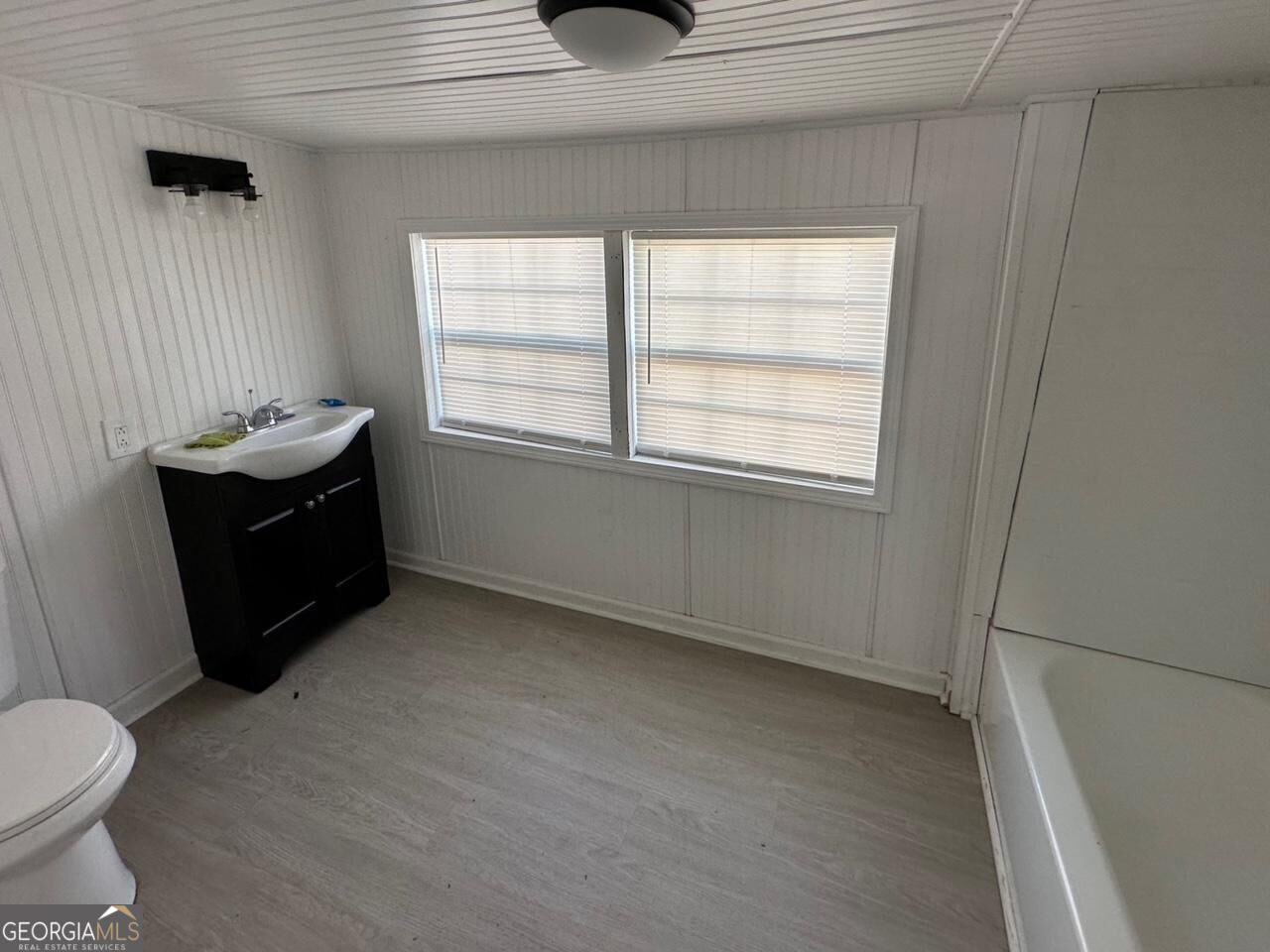 109 South Street Property Photo 6