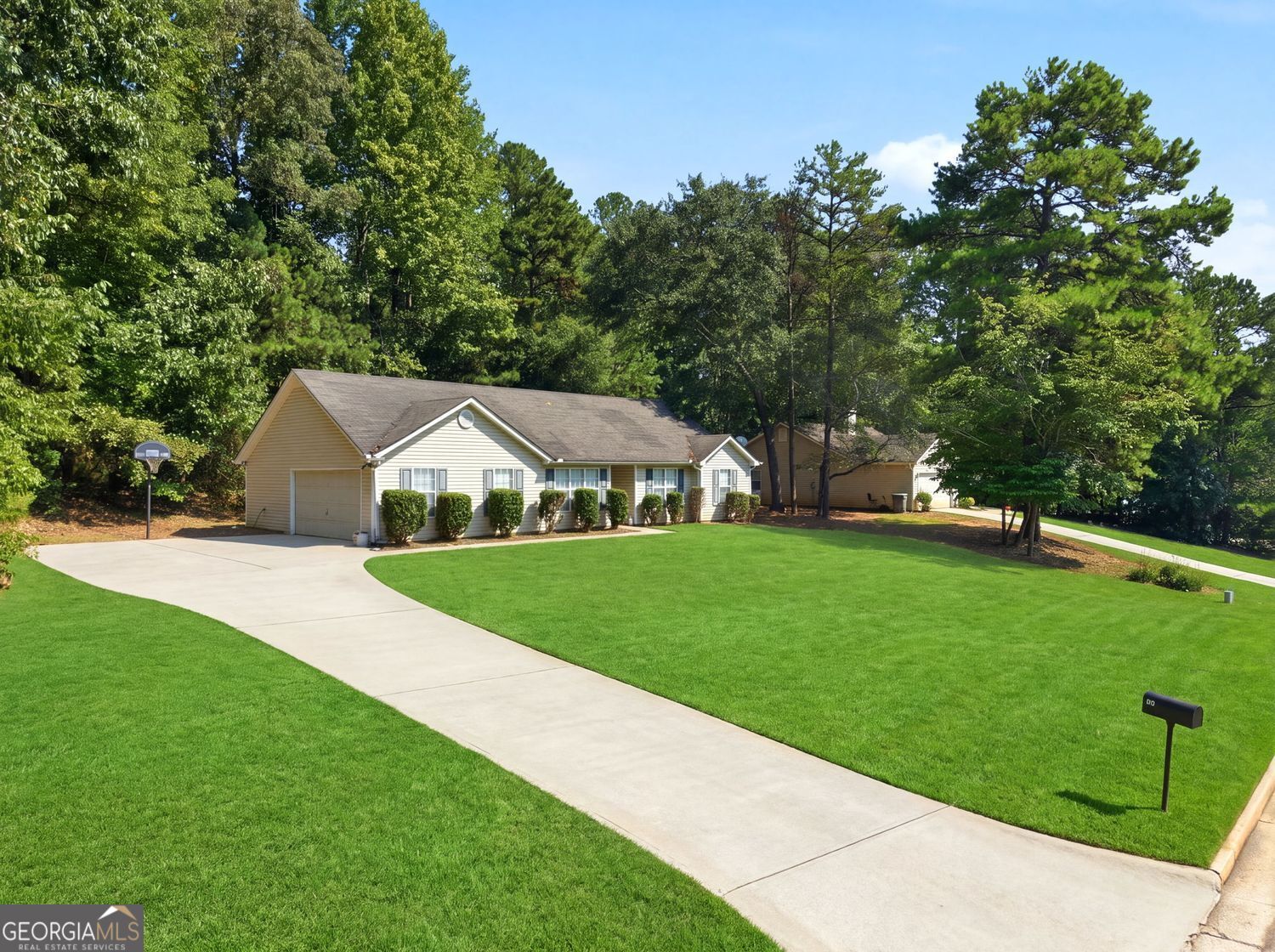 25 Mountainview Drive Property Photo 2