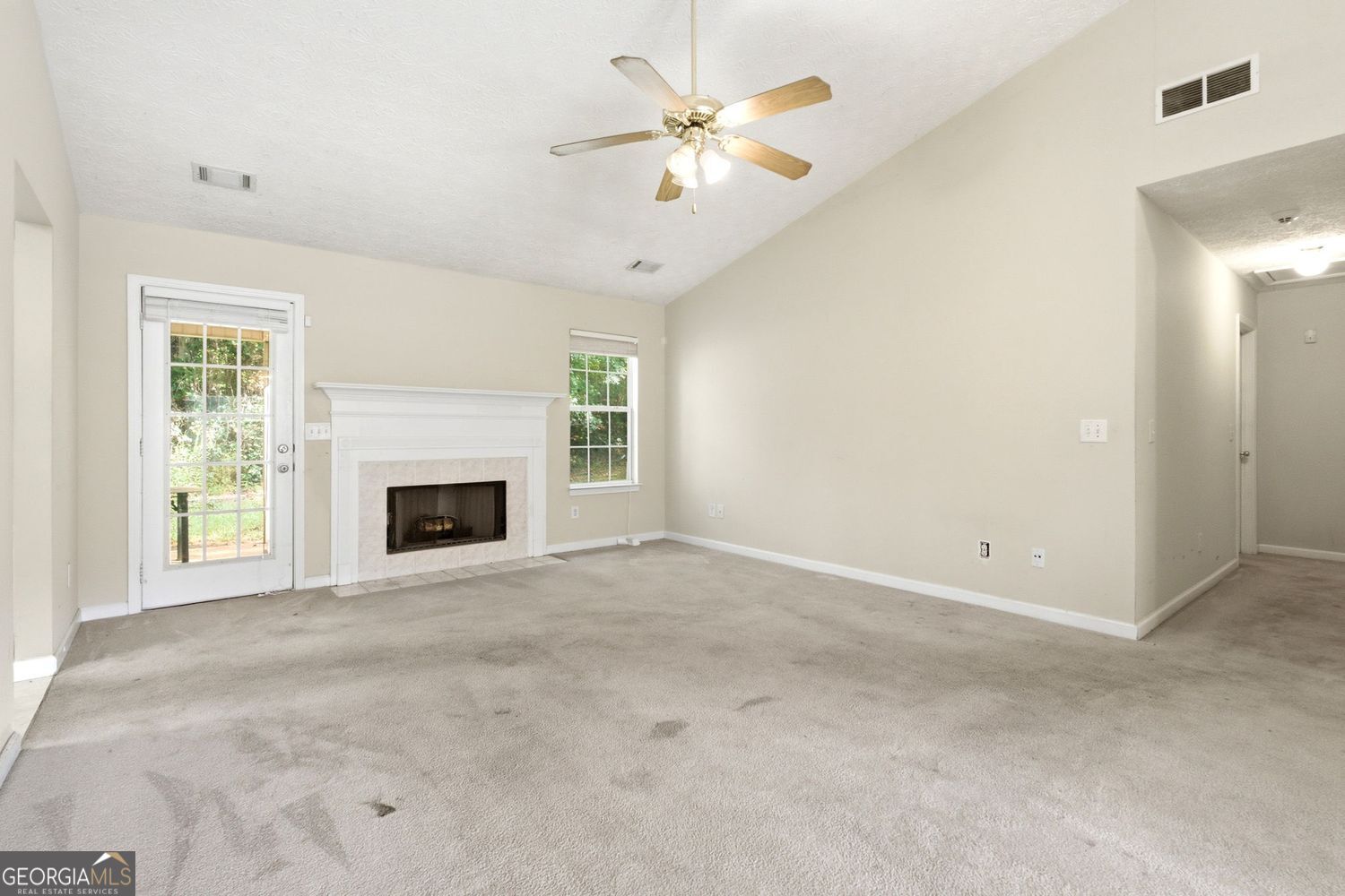 25 Mountainview Drive Property Photo 9