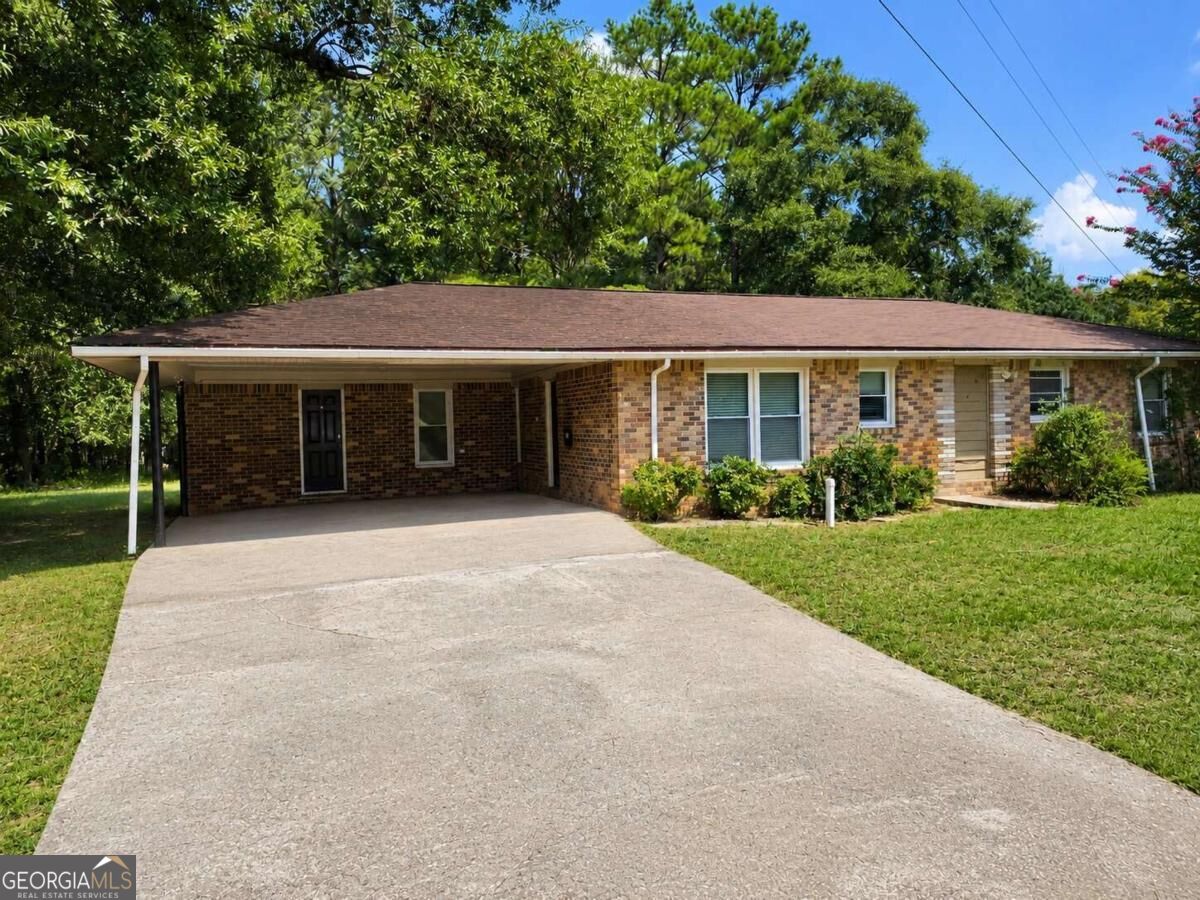 524 Sawmill Road Property Photo 1