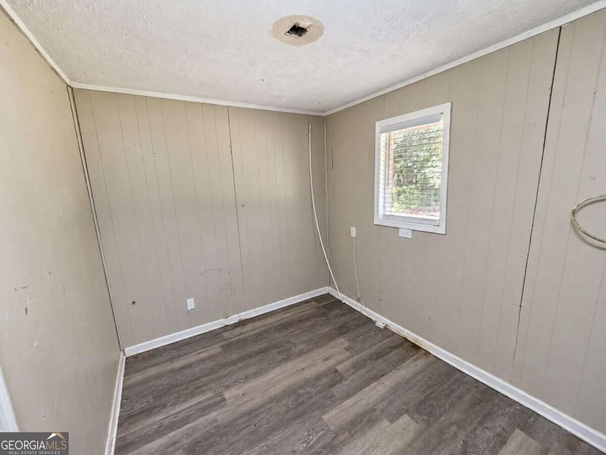 524 Sawmill Road Property Photo 5