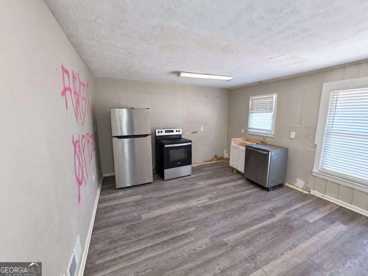 524 Sawmill Road Property Photo 8