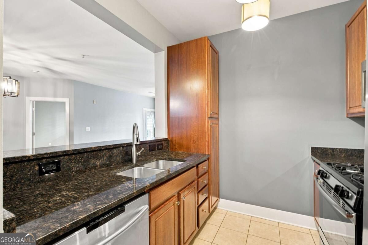 799 Hammond Drive # 226 Property Photo 15