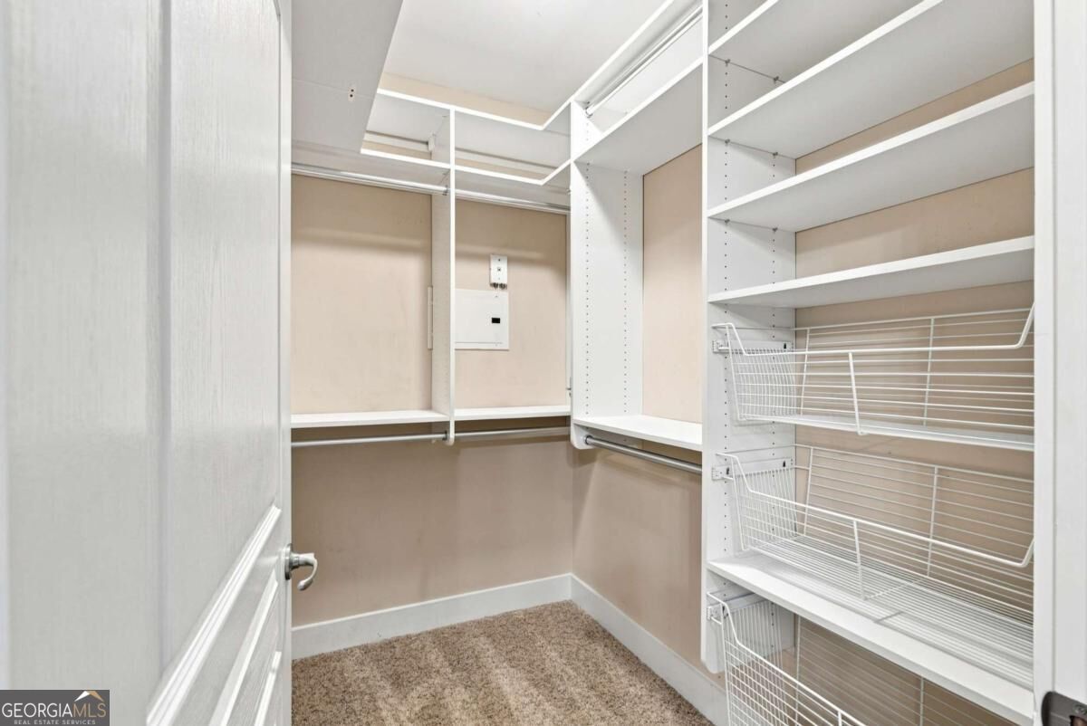 799 Hammond Drive # 226 Property Photo 28