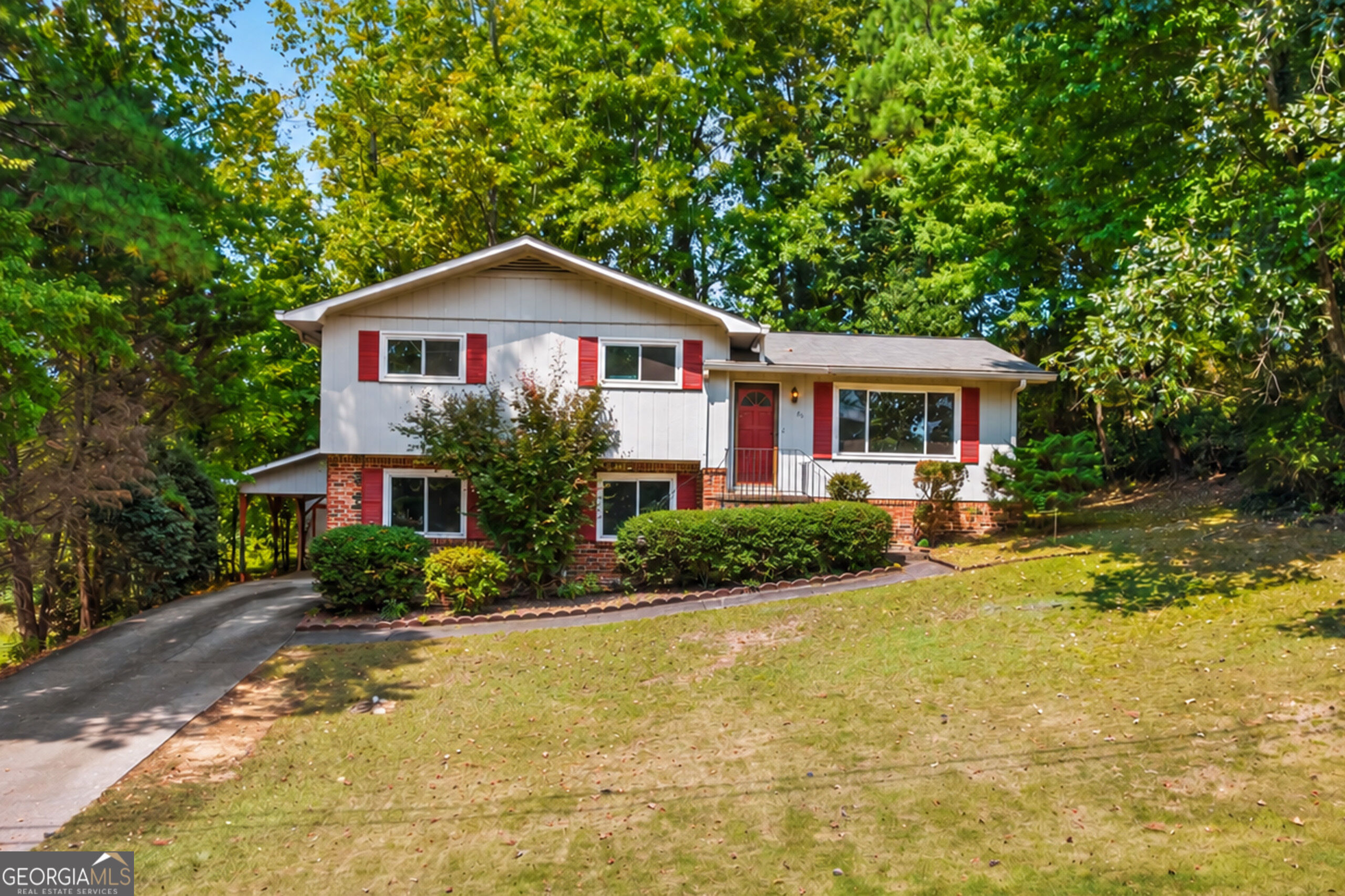 106 Thornwood Drive SW
