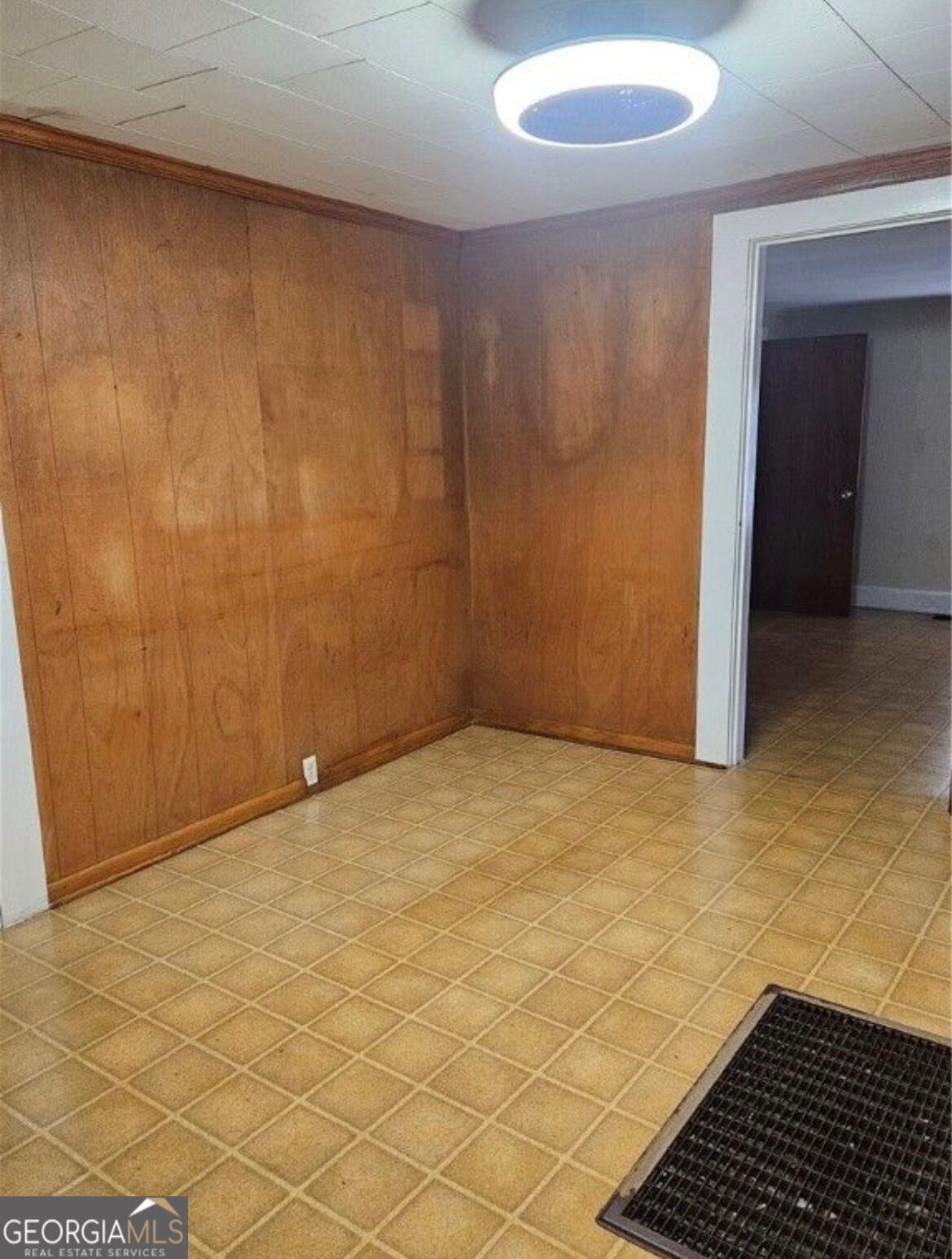 110 Church Street Property Photo 7