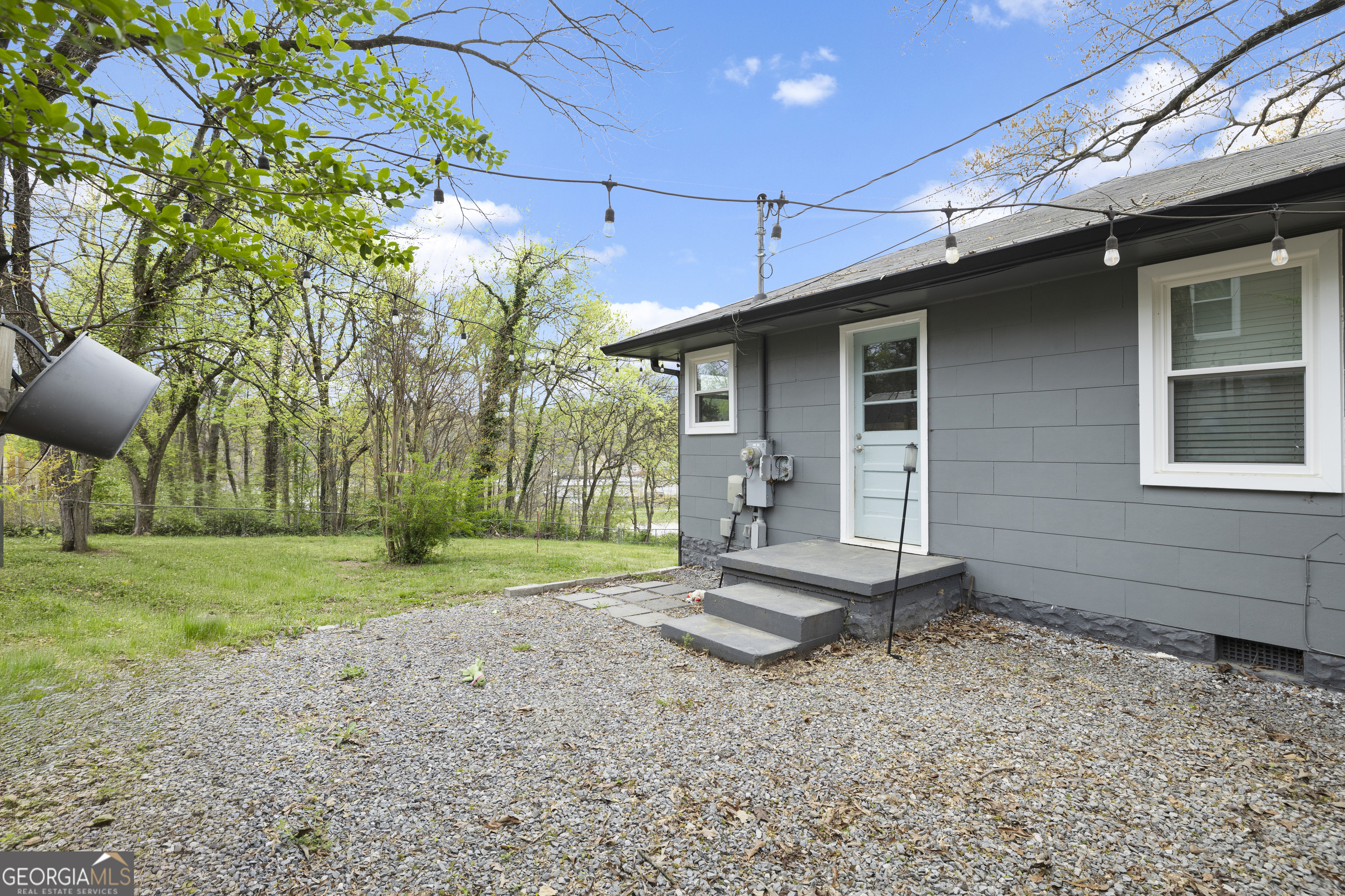 455 Warren Street Property Photo 23
