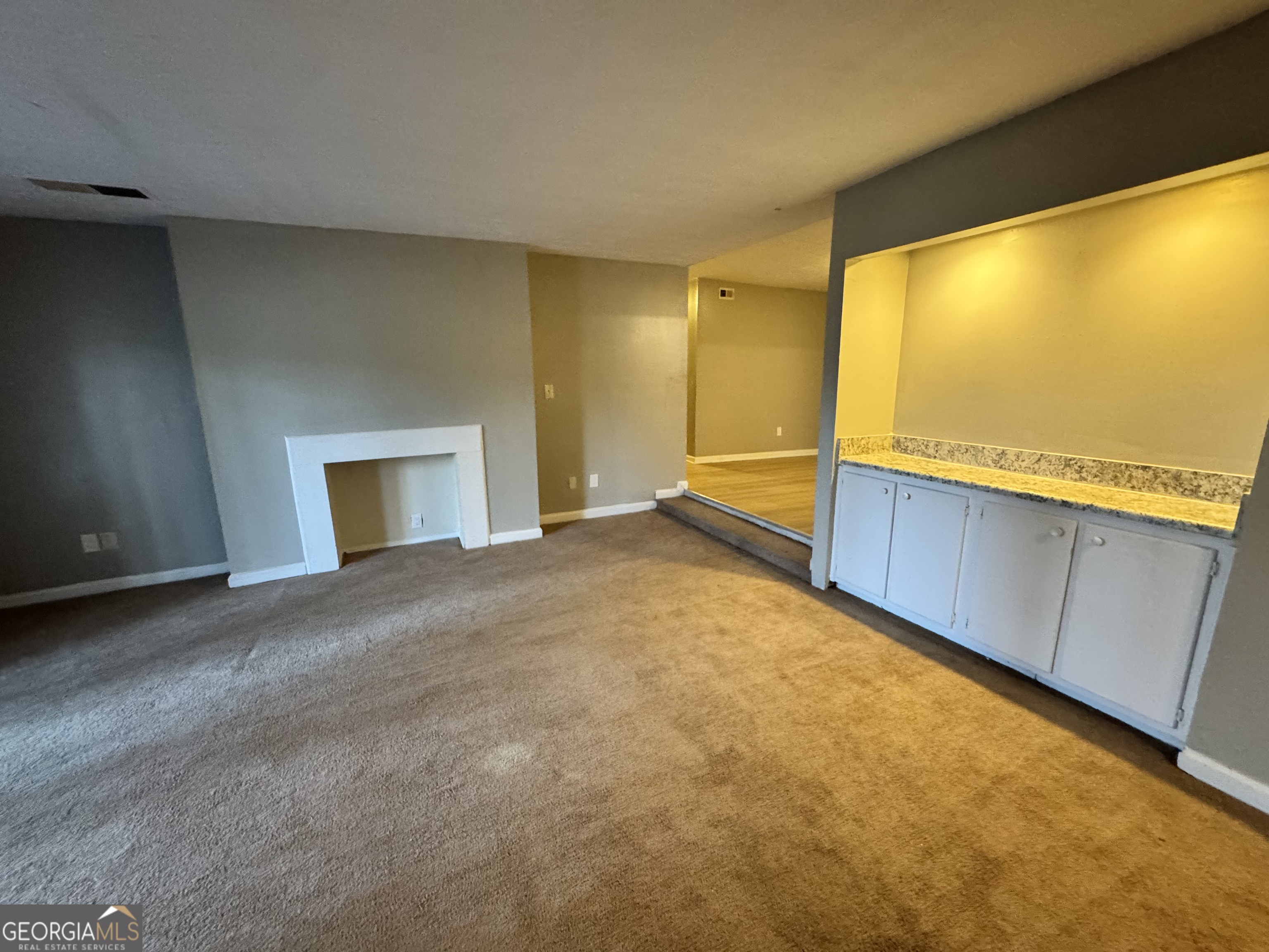 3575 Oakvale Road # 911 Property Photo 5