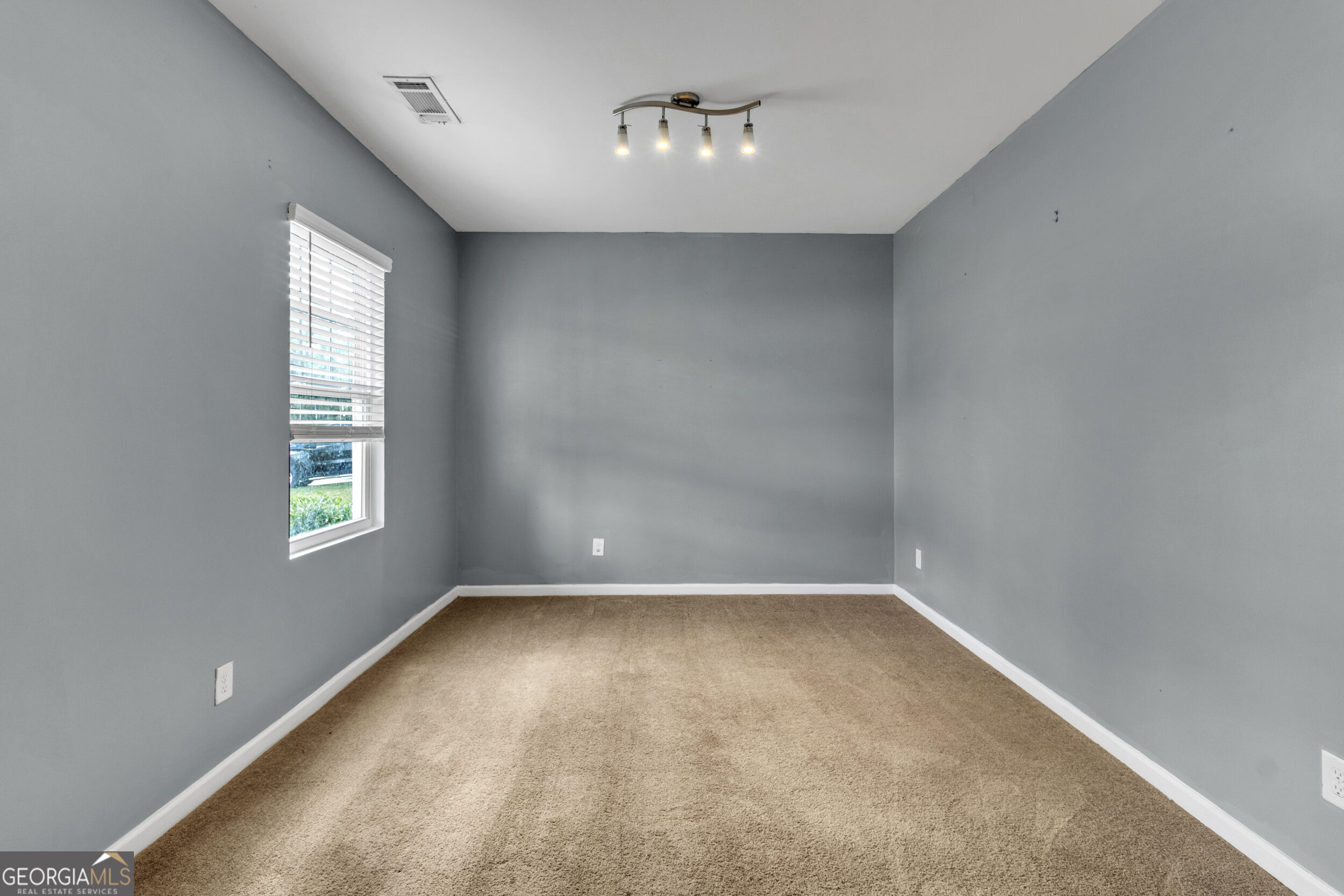 143 Coldwater Way Property Photo 8