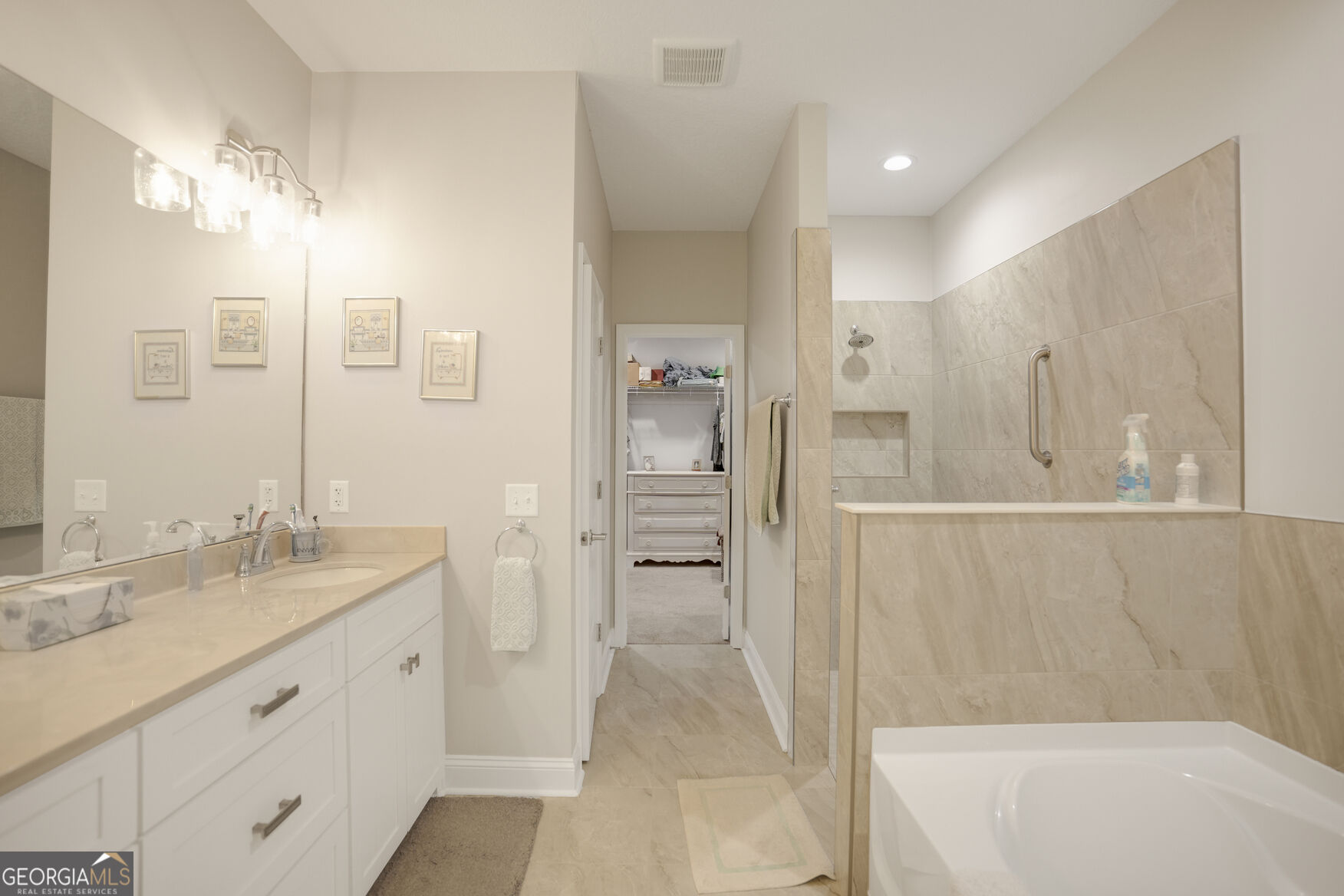 196 The Villas Way Property Photo 17