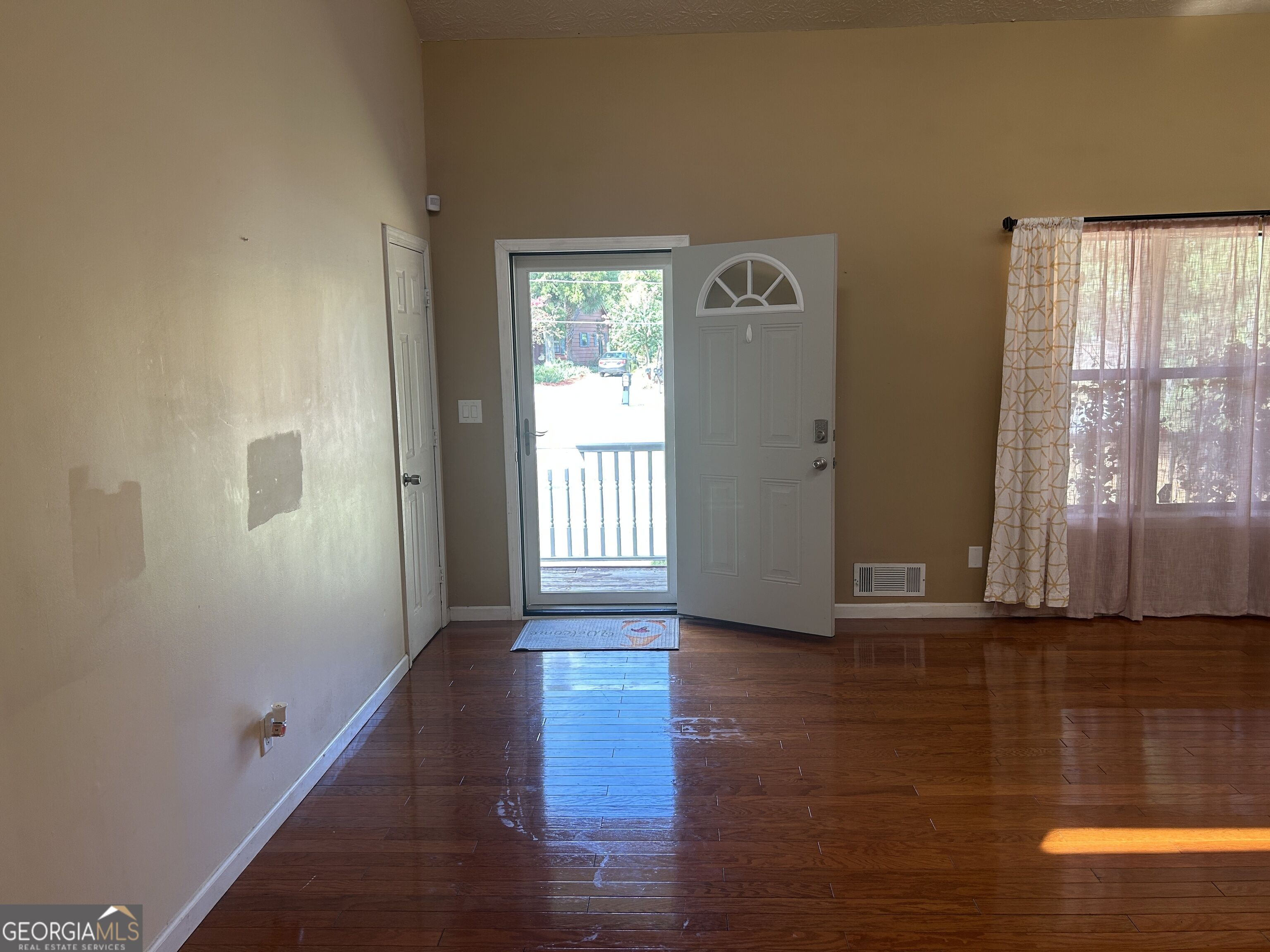 1826 Pleasant Hill Trail Property Photo 5