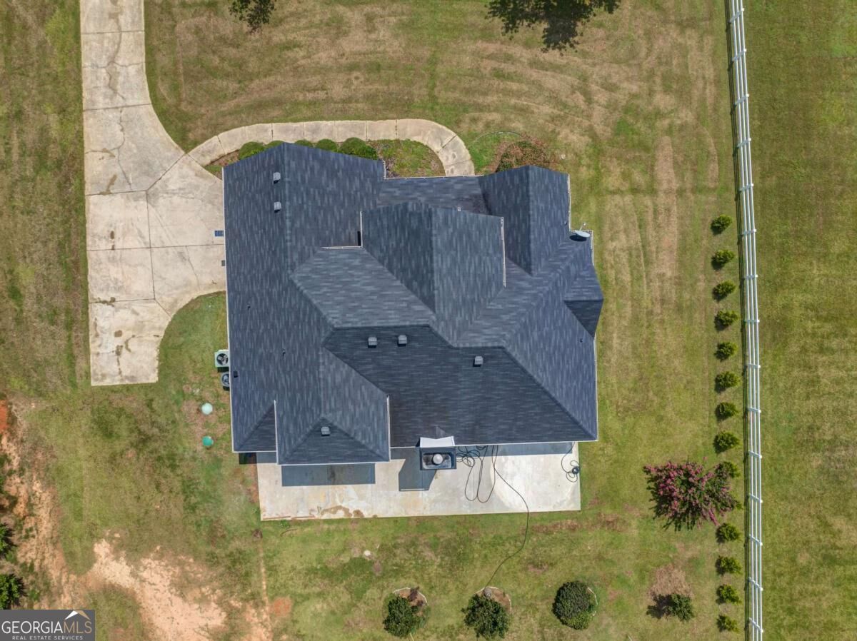 249 Hedgewood Drive Property Photo 10