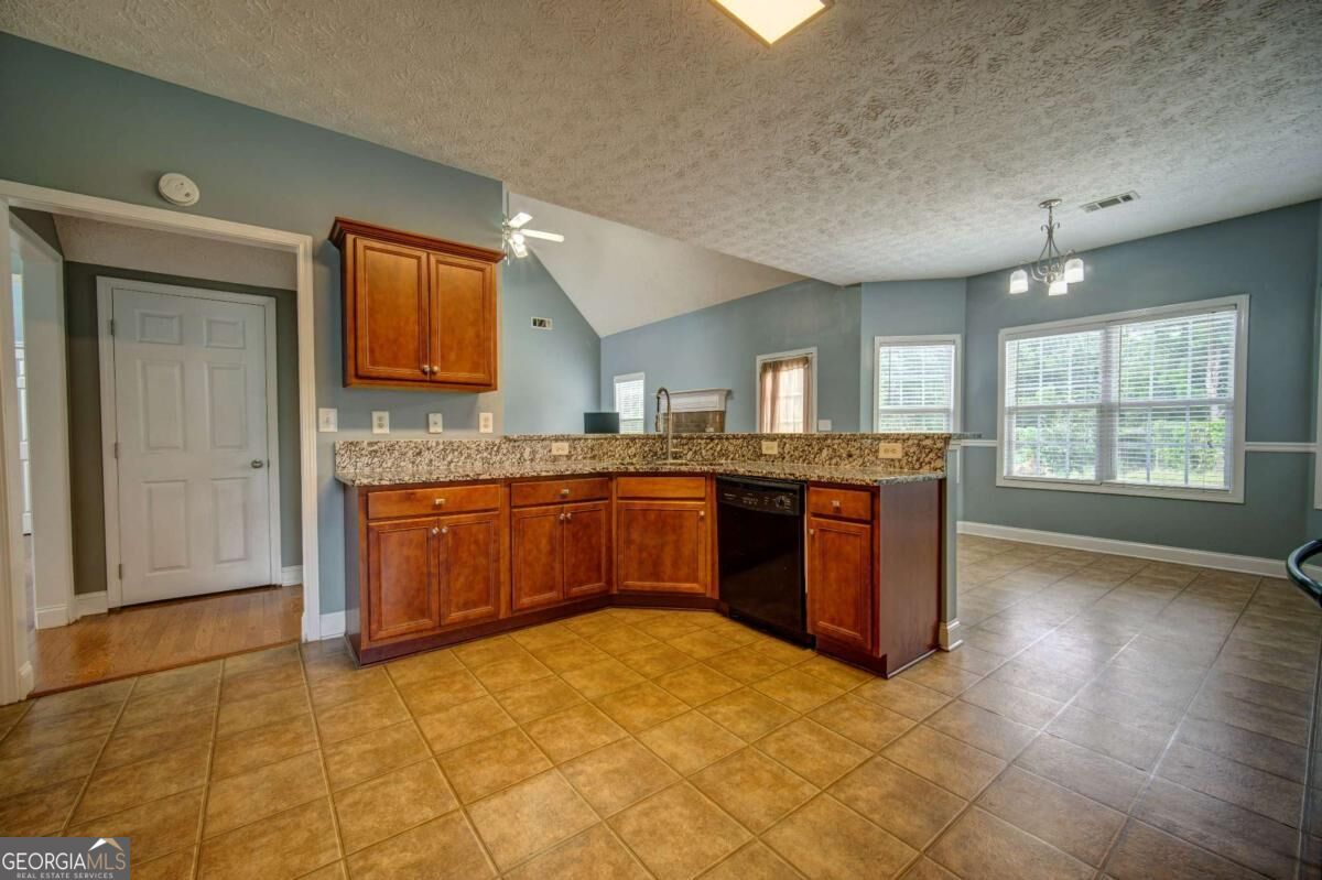 249 Hedgewood Drive Property Photo 18